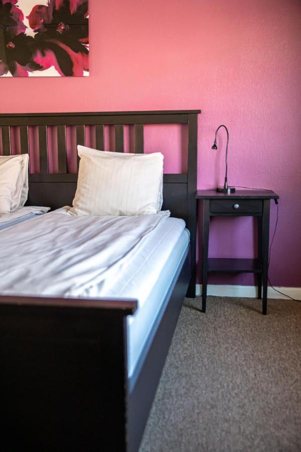 Saga Hotell Borlänge Esterno foto
