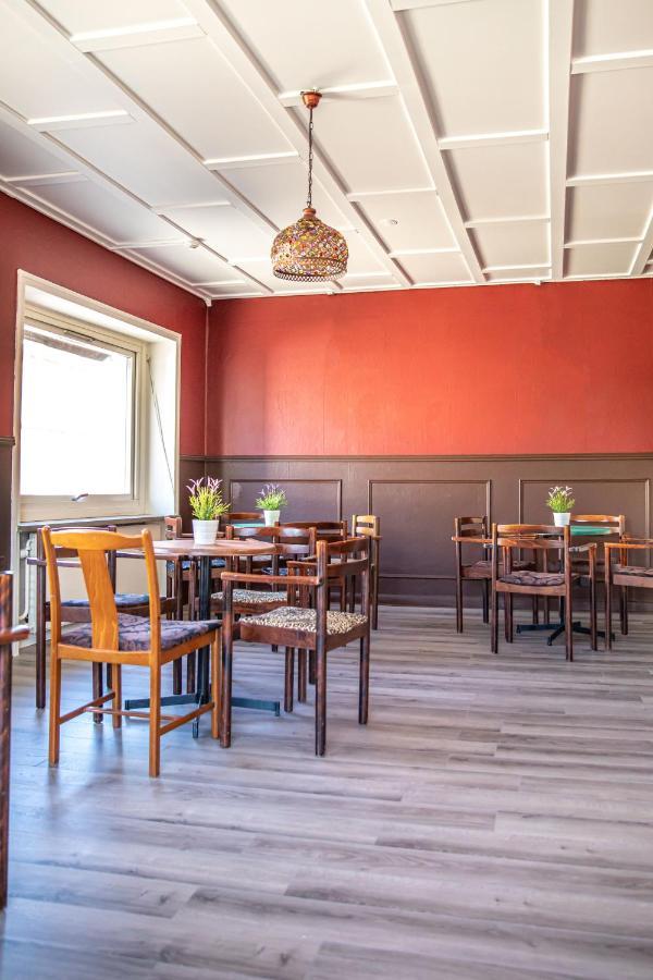 Saga Hotell Borlänge Esterno foto