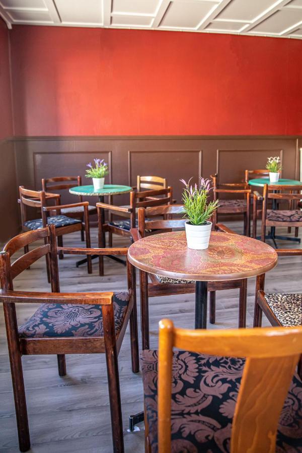 Saga Hotell Borlänge Esterno foto